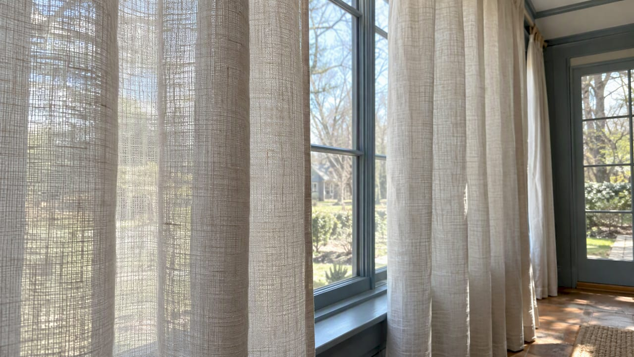 Linen Curtains: Pros and Cons Before You Buy